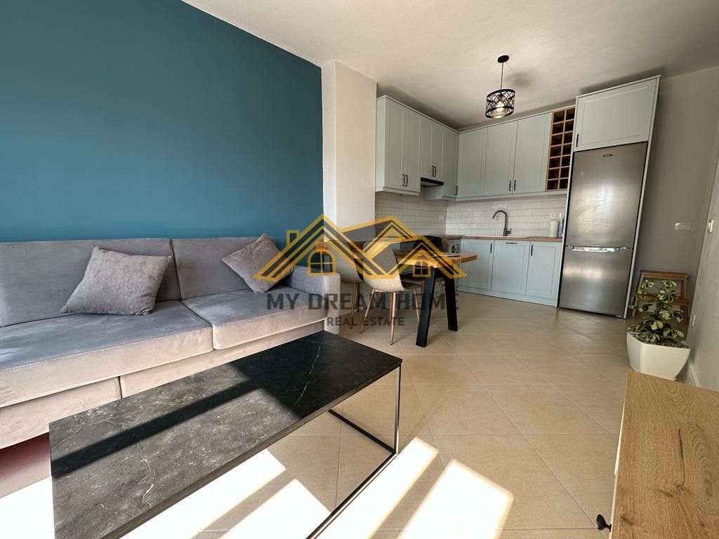 FOR RENT 1+1 APARTMENT NEAR THE FRUIT AND VEGETABLE MARKET, DURRES !