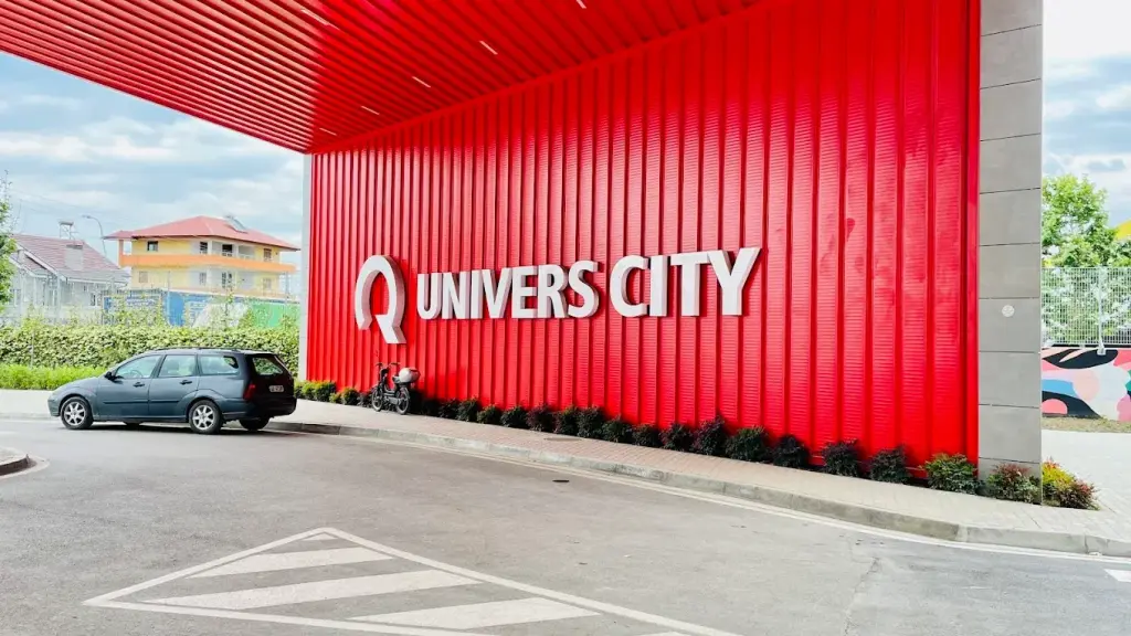 Shitet ap 1+1 univers city