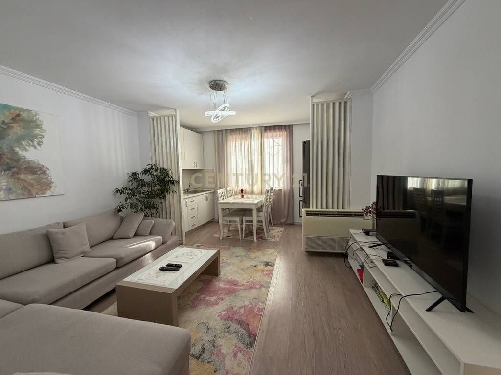 Appartamento 2+1 in vendita a Kinostudio
