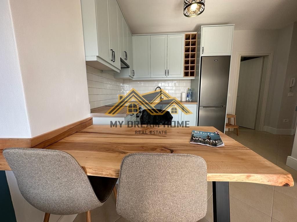 FOR RENT 1+1 APARTMENT NEAR THE FRUIT AND VEGETABLE MARKET, DURRES !