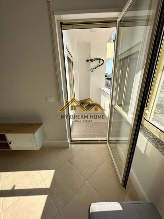 FOR RENT 1+1 APARTMENT NEAR THE FRUIT AND VEGETABLE MARKET, DURRES !