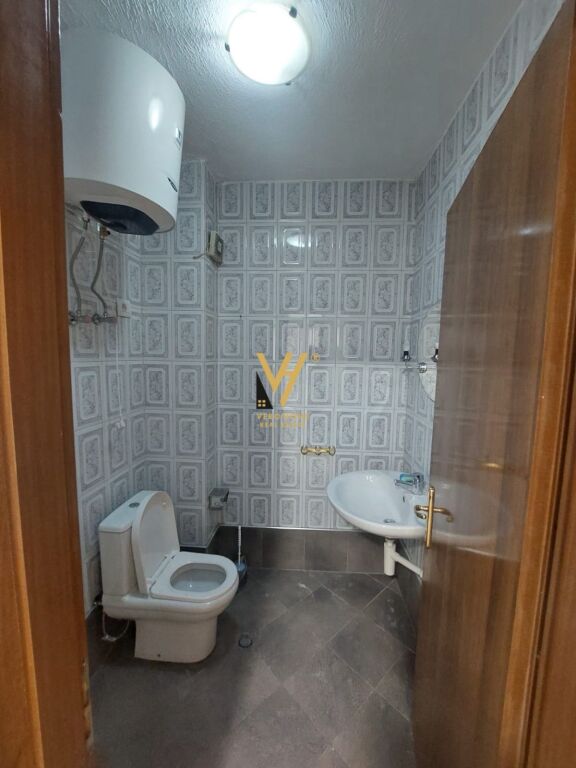 APARTMENT 3+2+2+2BLK FOR RENT AT THE BUILDING WITH ARROW 50,000 LEKE