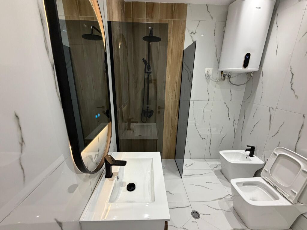 🏡 Vendesi in vendita Appartamento 2+1+2 – Yzberisht, vicino a KMY