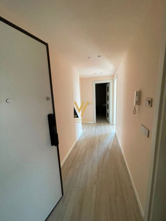 LOCALE COMMERCIALE 105 M2 IN AFFITTO IN VIA KAVAJES 140.000 LEKE