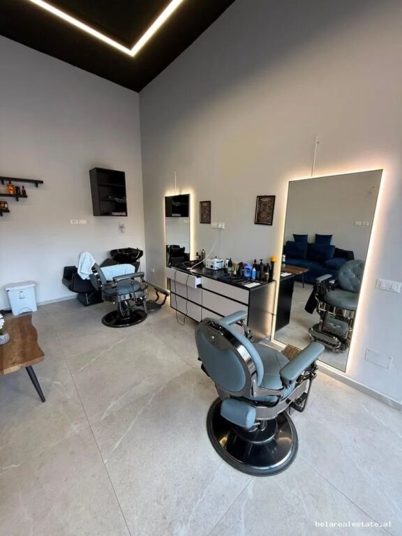 Shitet Biznesi Berber Shop Tek Selvia (ID BSHB186)Tirane