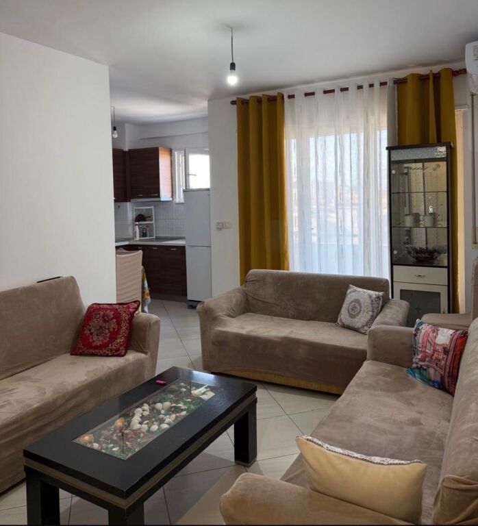 Appartamento in affitto 1+1 ad Astir vicino ai palazzi Romario!