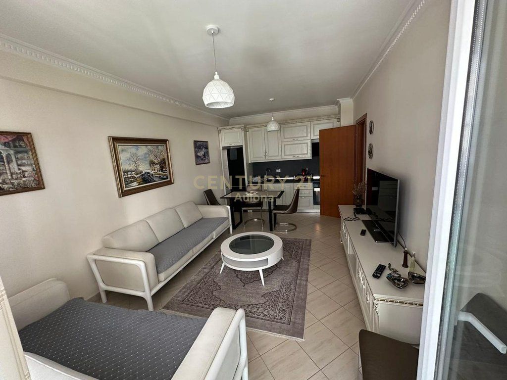 APARTMENT 1+1 FOR RENT WITH SIDE SEA VIEW LUNGOMARE