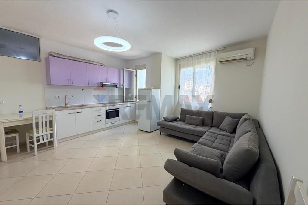 Apartament - Për Qira - Qyteti Studenti, Tiranë