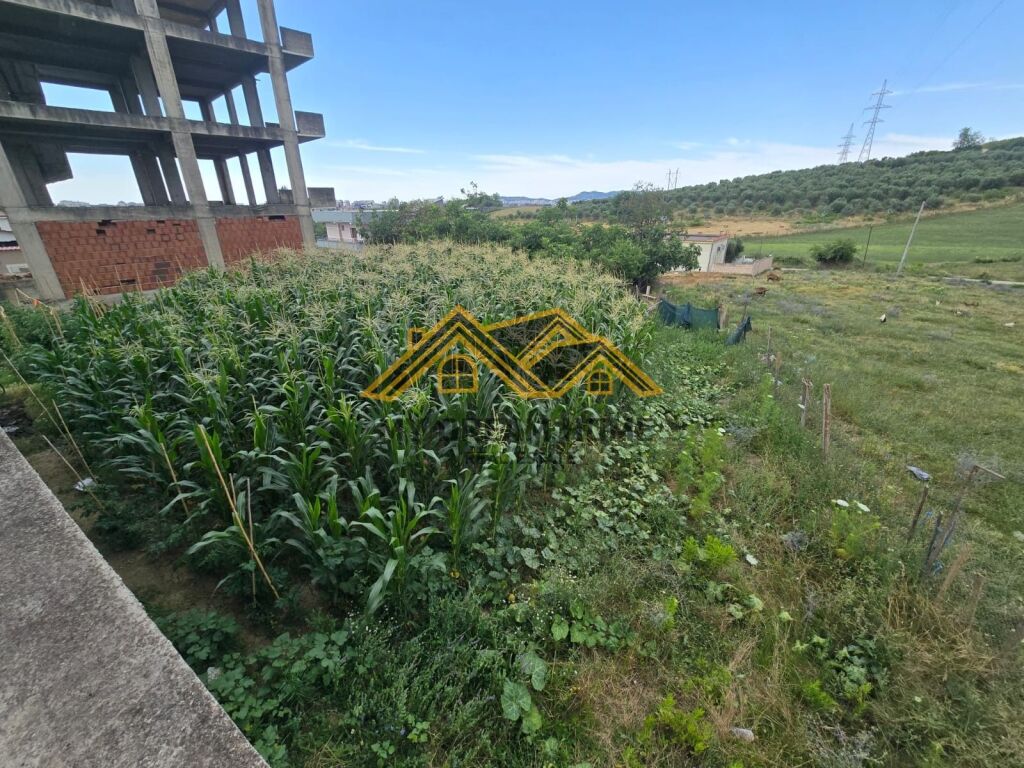 In vendita casa a schiera a 3 piani ad Arapaj Durrës