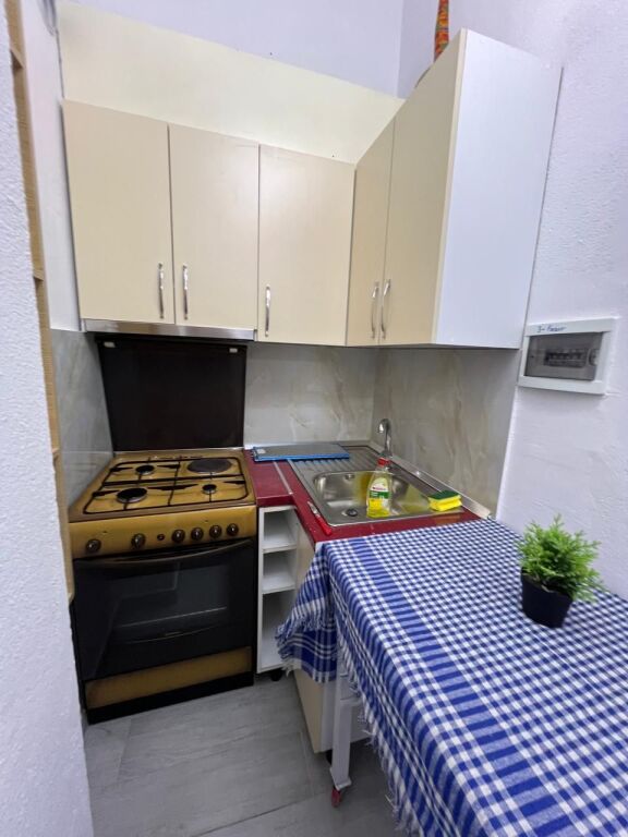 Monolocali in affitto a Globi Via Kavaje