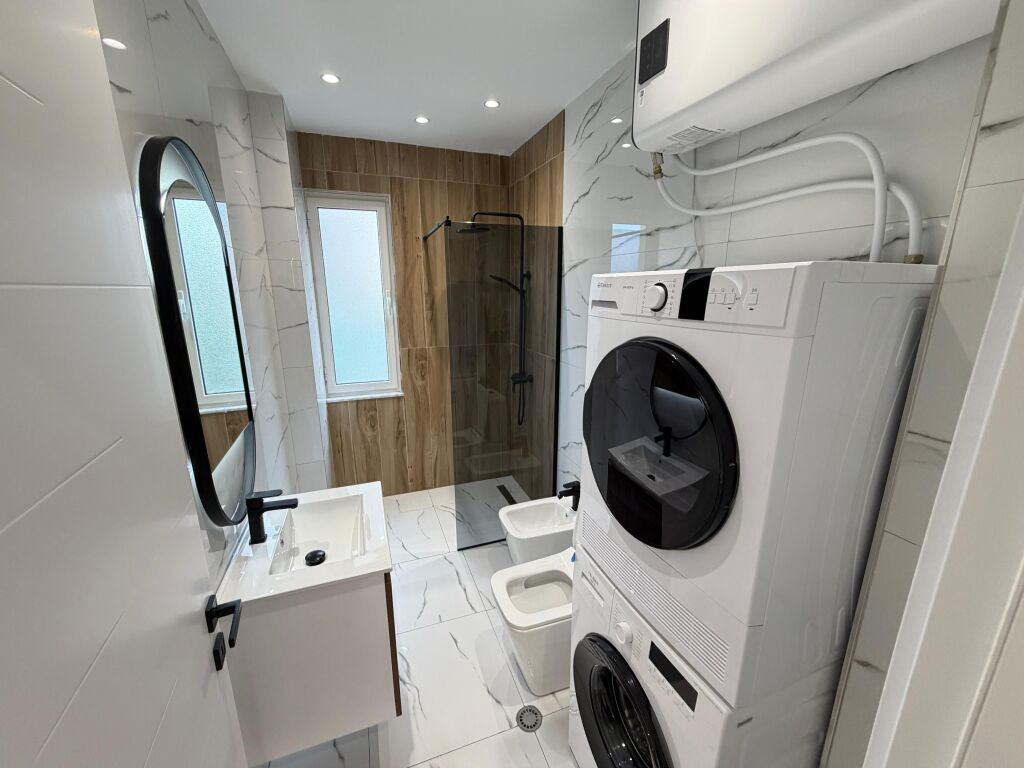 🏡 Vendesi in vendita Appartamento 2+1+2 – Yzberisht, vicino a KMY