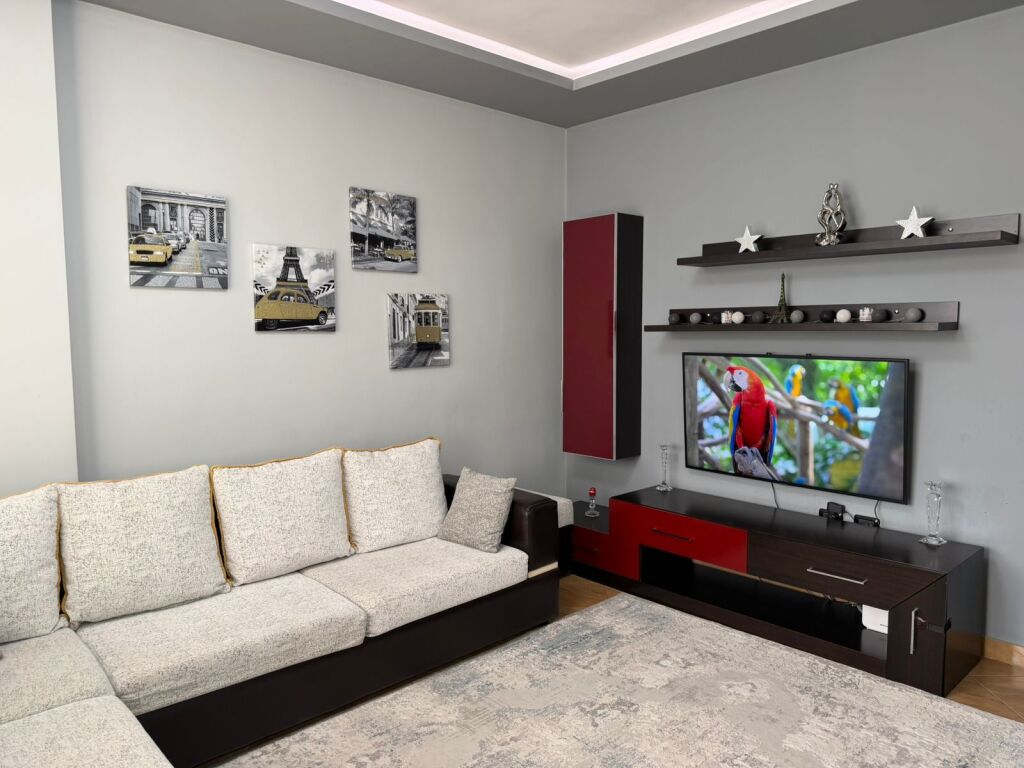 APARTAMENT 2+1 PER QERA NE ASTIR, Albania