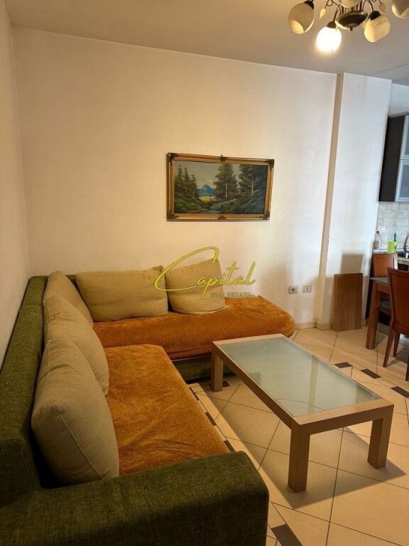 APARTAMENT ME QIRA 2+1 SELVIA 65.000 LEKE, Albania
