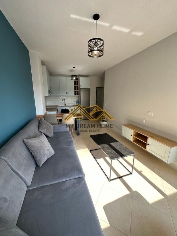 FOR RENT 1+1 APARTMENT NEAR THE FRUIT AND VEGETABLE MARKET, DURRES !