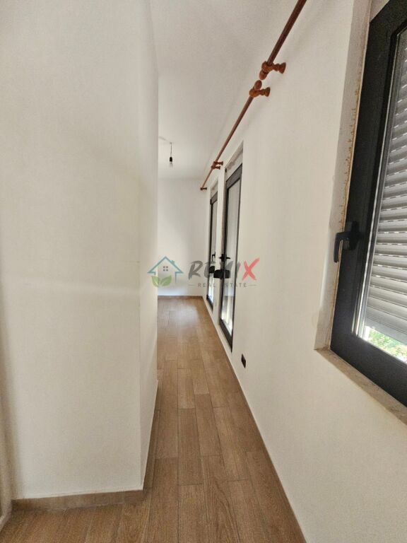 🏡 **2+1 APARTMENT FOR RENT – OPPOSITE 2 ROOSTERS, DURRËS**