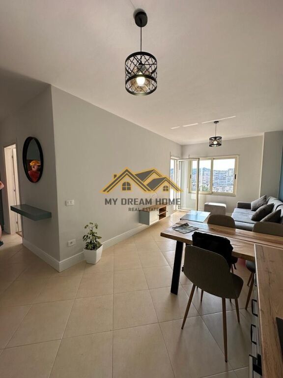 FOR RENT 1+1 APARTMENT NEAR THE FRUIT AND VEGETABLE MARKET, DURRES !