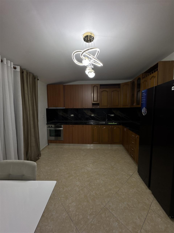 Rent | Shtëpi private 2 + 1 | Kodra E. Priftit | 500 €/month