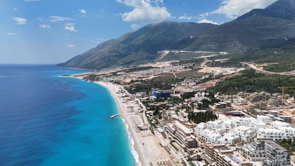 🏡 Vendesi appartamento 2+1 con veranda a Morina City Residence