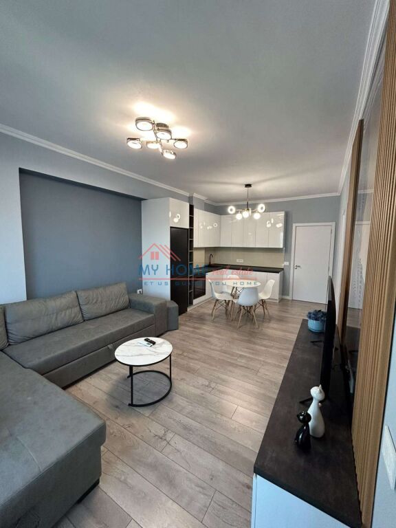 Apartment 2+1 for rent on Barrikadave street in Tirana