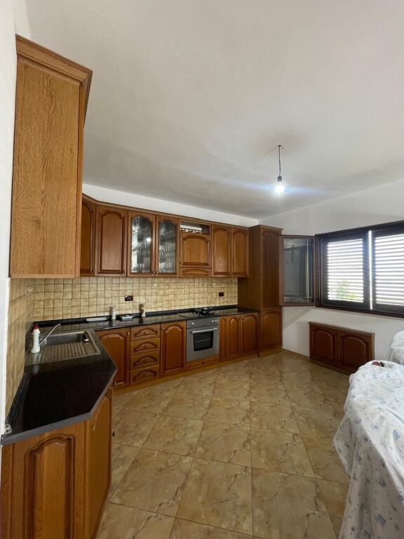 Villa 3+2 In Vendita a Durazzo, Ex Palude!