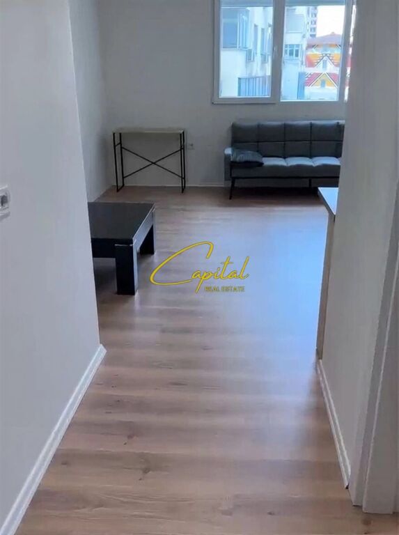 LOCALE COMMERCIALE IN AFFITTO 135 M2 NUOVO MERCATO 1.200 EURO