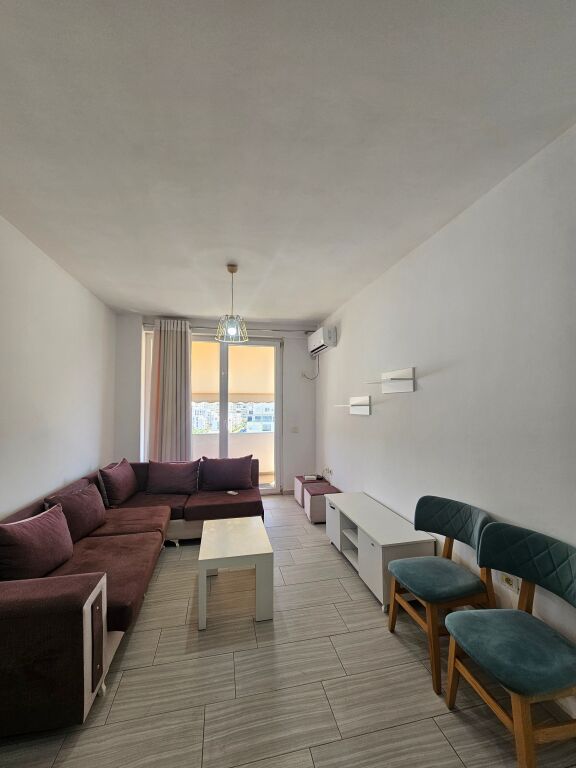 ASTIR Affittasi Appartamento 1+1 | 📍 Si trova in una zona tranquilla e molto ricercata di Astir VICINO VILA L 2 vicino Urban Gate