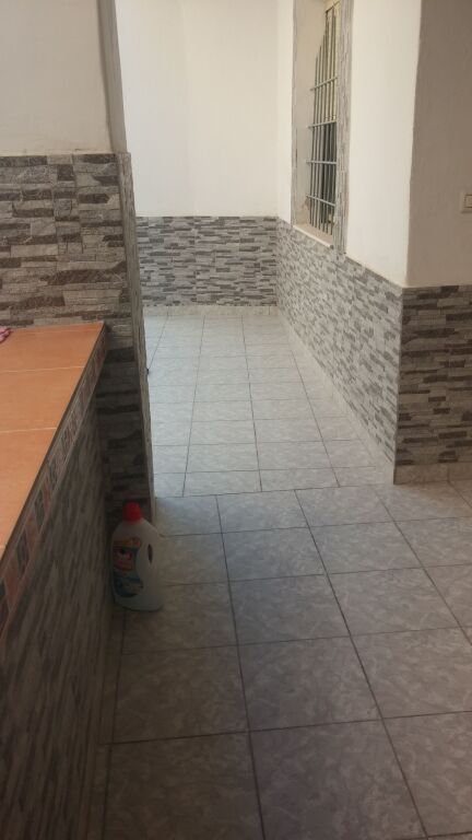 Lagja 29 Nendori fier.   Rruga Penallopi Piro nr, 18