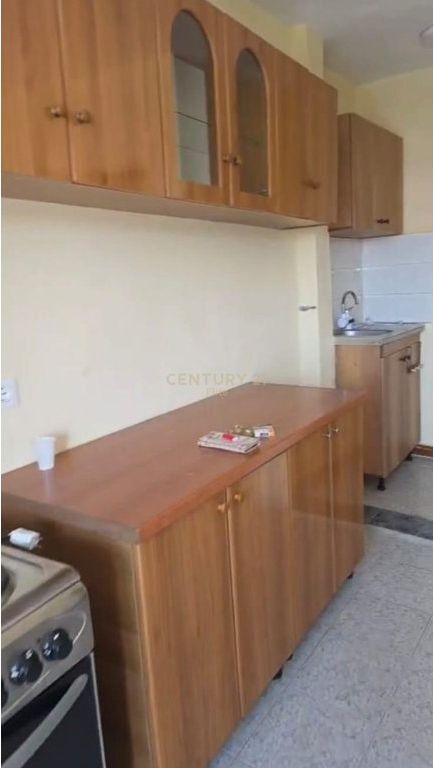 €350 al mese - Appartamento in affitto a Xhamllik!
