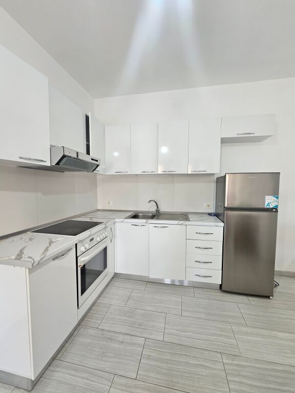 ASTIR Affittasi Appartamento 1+1 | 📍 Si trova in una zona tranquilla e molto ricercata di Astir VICINO VILA L 2 vicino Urban Gate