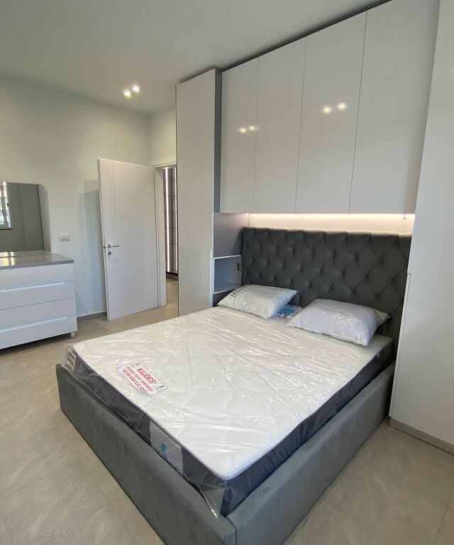 Apartament për qira afatgjatë Vlorë, Qendra e qytetit  +1y