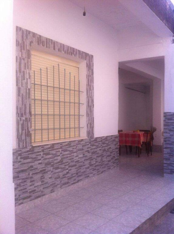 Lagja 29 Nendori fier.   Rruga Penallopi Piro nr, 18
