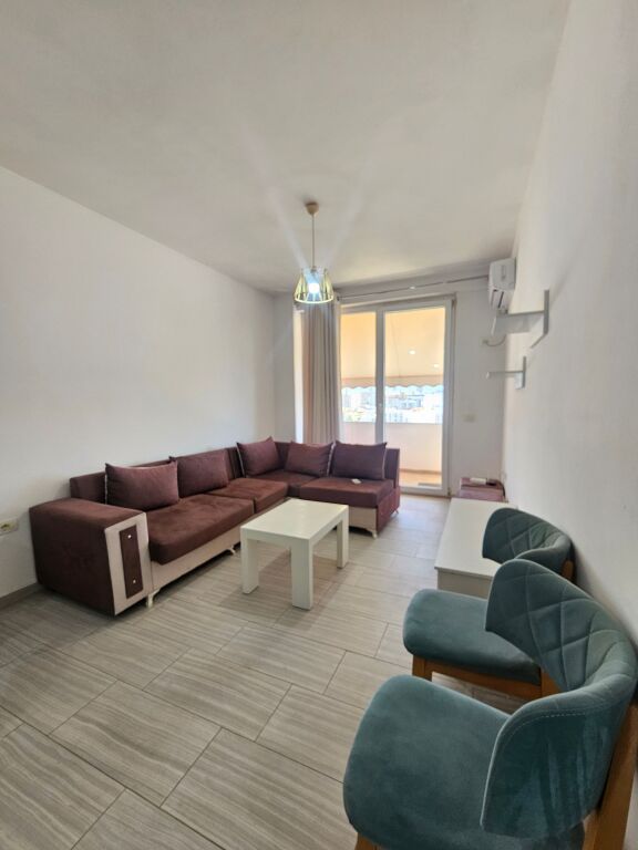 ASTIR Affittasi Appartamento 1+1 | 📍 Si trova in una zona tranquilla e molto ricercata di Astir VICINO VILA L 2 vicino Urban Gate