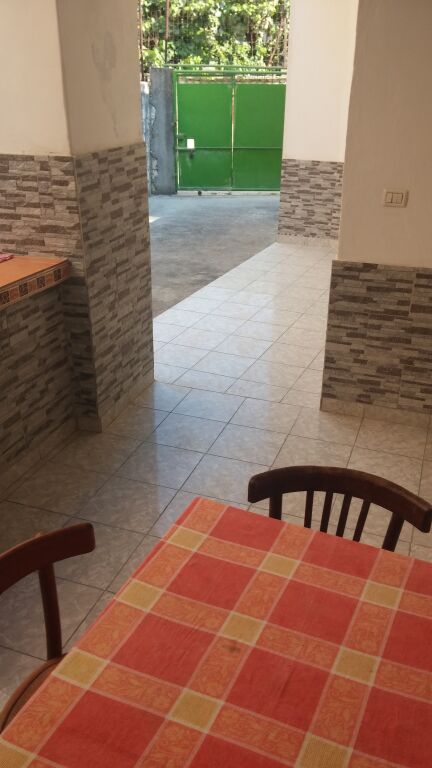Lagja 29 Nendori fier.   Rruga Penallopi Piro nr, 18