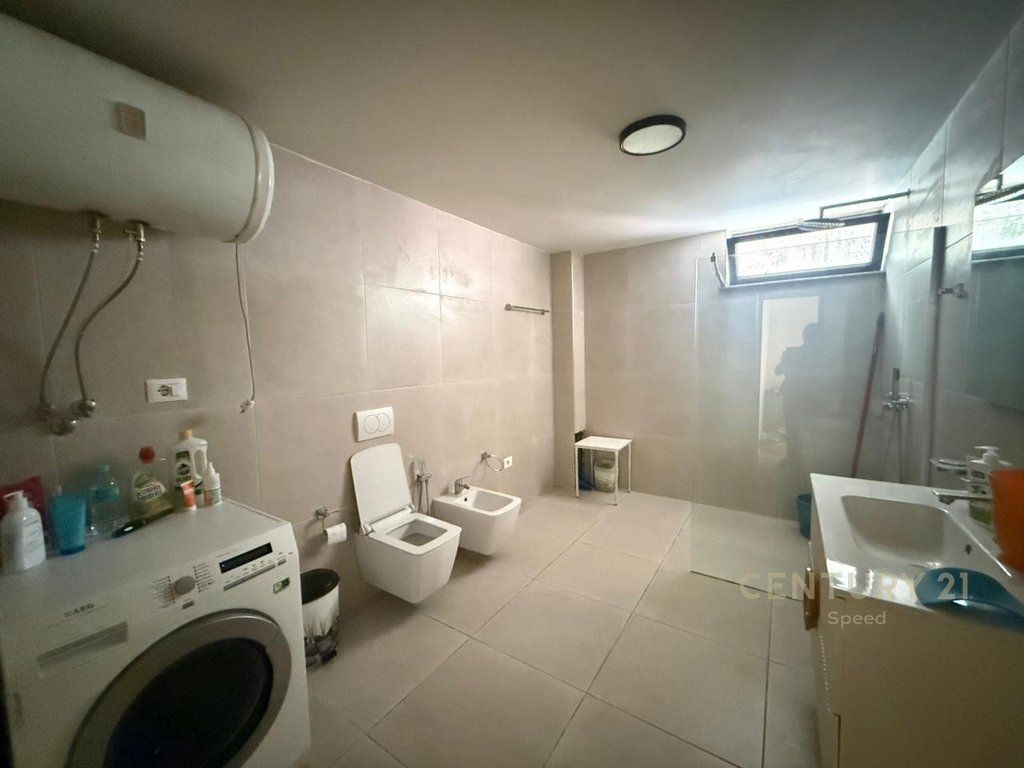 Apartment 1+1 and parking space for rent near the Medrese! (50,000leke )