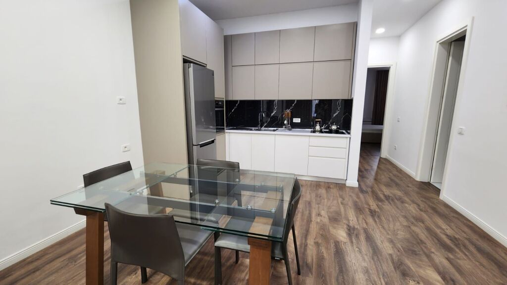 APARTAMENT NE SHITJE TE KOMPLEKSI DELIJORGJI