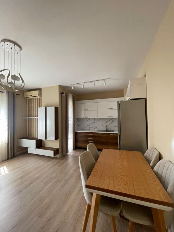 Affittasi appartamento 1+1 Astir Complesso Molla Viale Migjeni Piano 5
