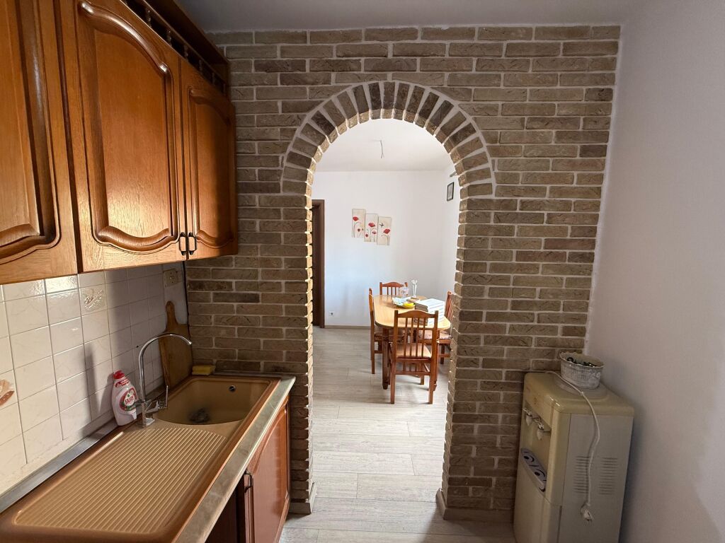 Apartament 2+1 ne shitje Brryl buze rruge