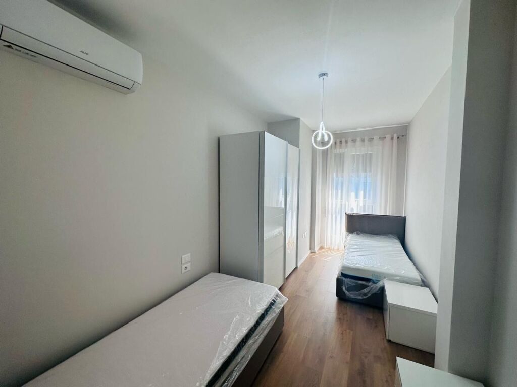 Jepet Me Qera Apartament 2+1+1 Post Parkimi + 1 Ballkon