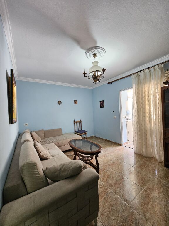AFFITTASI APPARTAMENTO 1+1 – VIA ELBASAN, VICINO A ATSH