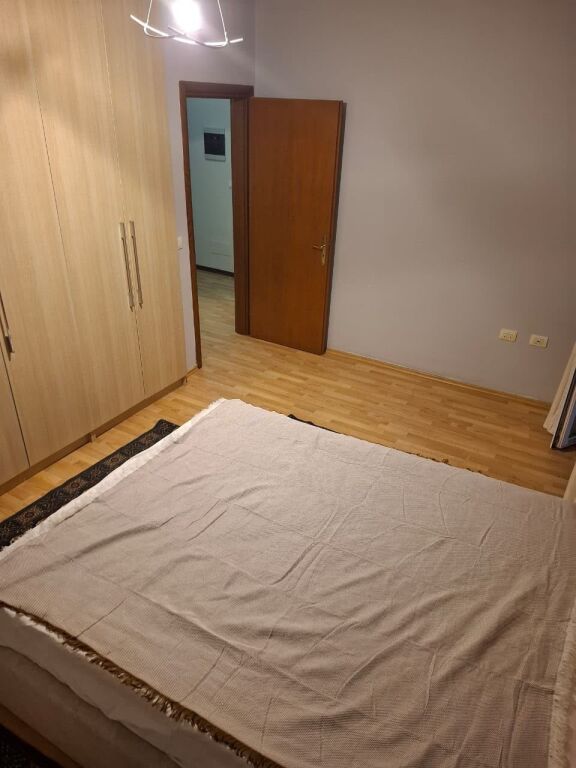 In Affitto Appartamento 2+1+1 Balcone