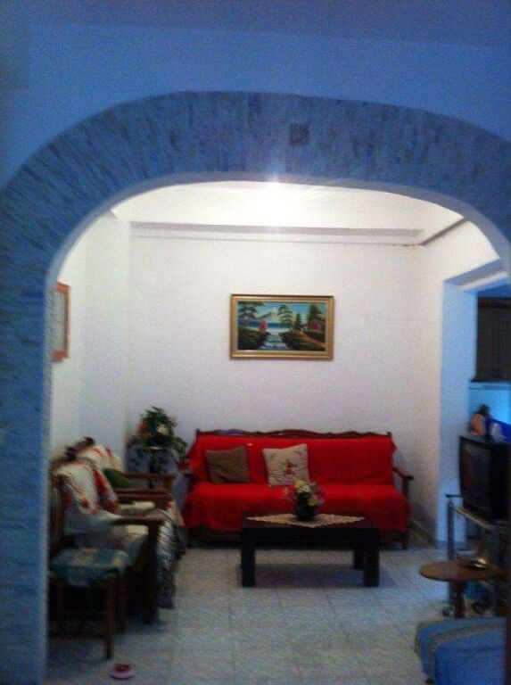 Lagja 29 Nendori fier.   Rruga Penallopi Piro nr, 18