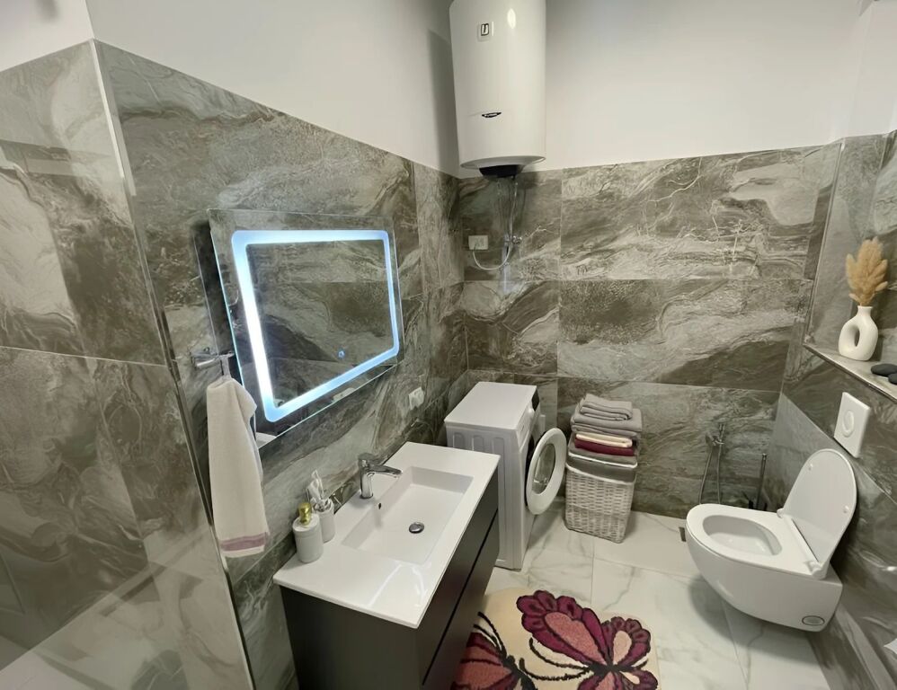 Durazzo | 1+1 | 60 m² | 55 m² abitabili | 135.000 Euro | 3 Minuti dal Mare