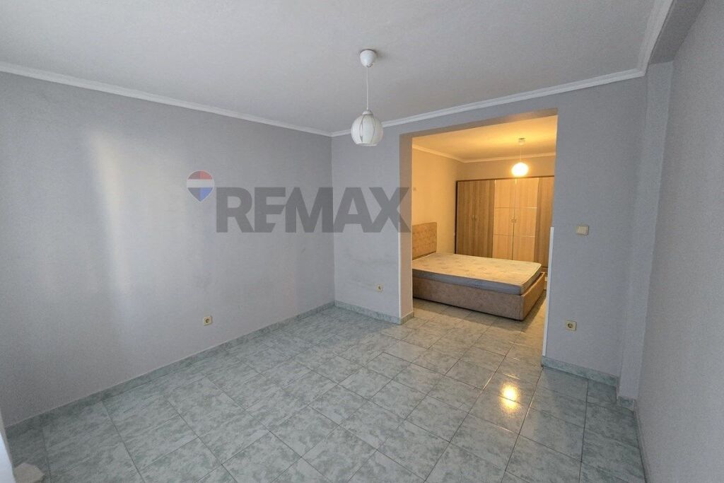 Apartament - Për Shitje - Rruga Mine Peza, Tiranë