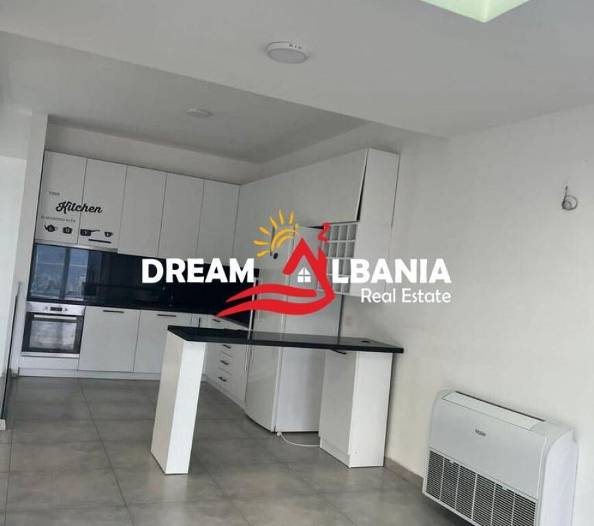 Villa Duplex 4+1+2+piscina in affitto a Residenza Kodra e Diellit (ID 4251302).