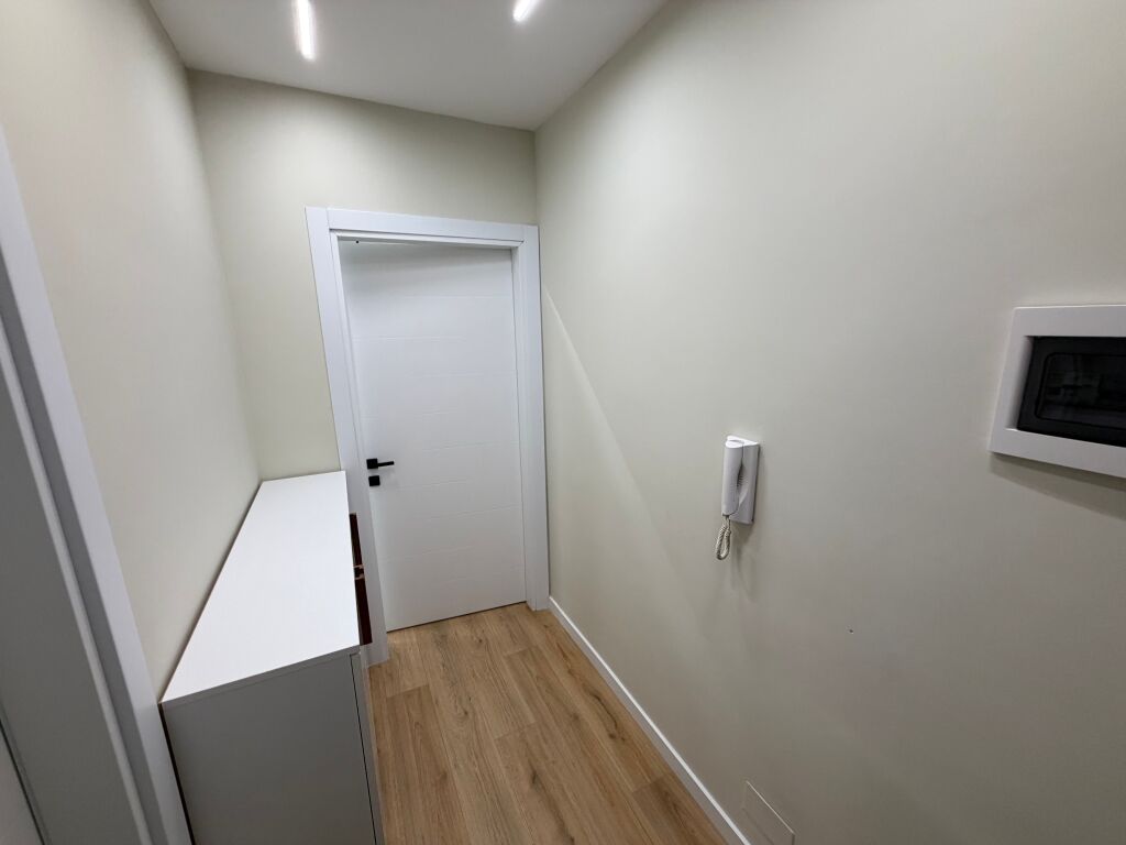 🏡 Super 2+1+2 apartment for rent  📍 Yzberisht, near KMY, opposite Fitness Bar UNIK   💶 Price: 60,000 Lek/month  