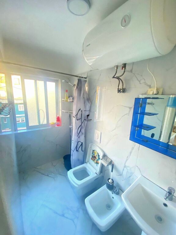 MONOLOCALE IN AFFITTO 40M2 21 DICEMBRE 44.000 LEKE FH-82262