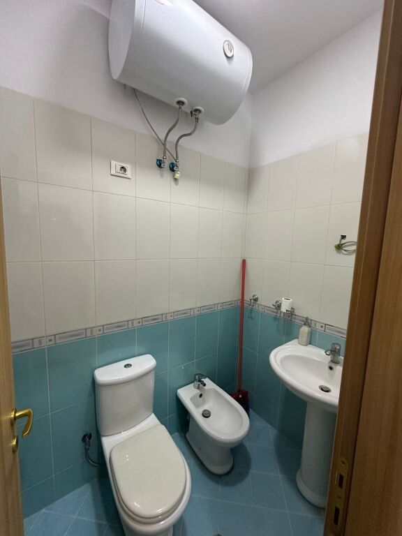 In affitto 2+1+1 Kthesa e Kamzes Casa Italia 650€