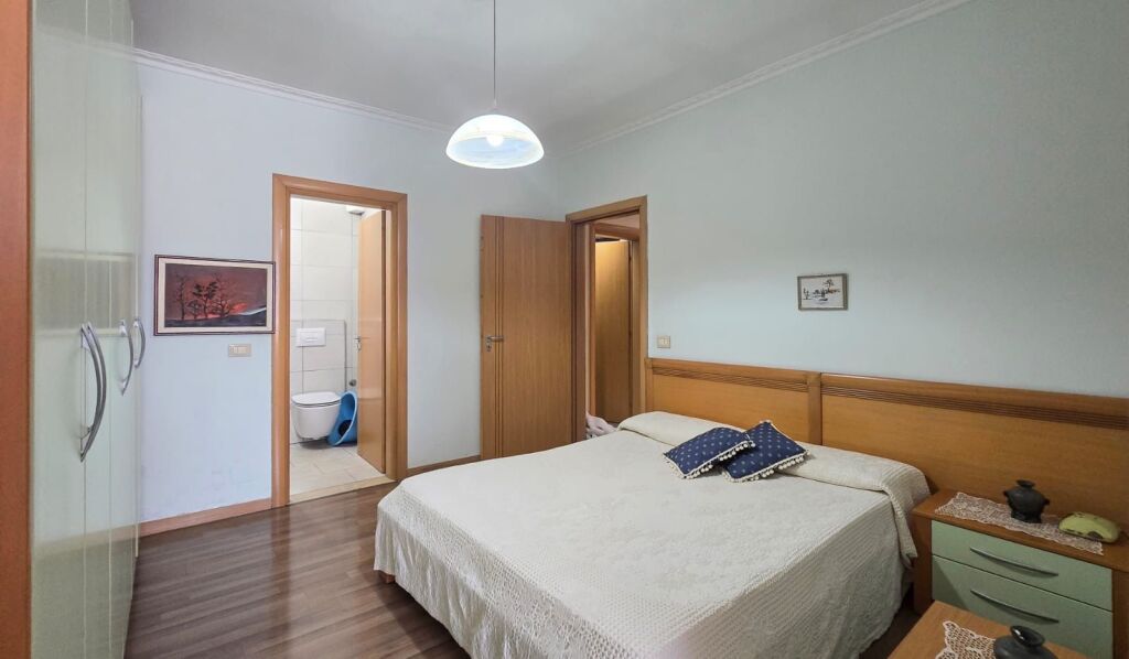 Apartament 2+1+2 per shitje, Komuna e Parisit !