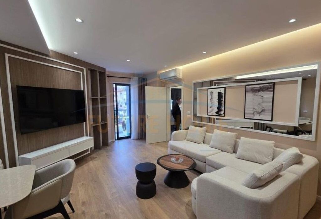 For Rent Apartment 2+1+2 with Parking Space on Durrës Street, Tirana