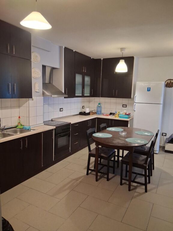 JEPET APARTAMENT ME QERA 2+1, MYSLYM SHYRI - Widok 2